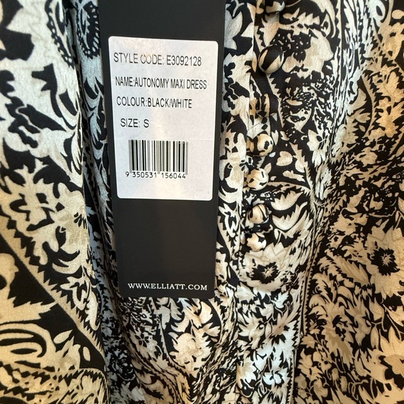 Elliatt Autonomy Maxi Dress In Black/White NWT - Picture 10 of 10